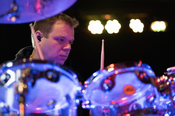 Marco an den Drums